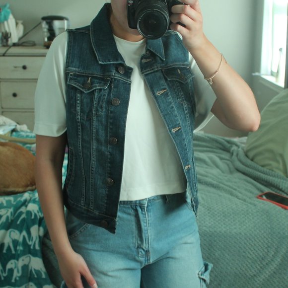Old Navy Button Up Jean Vest - Picture 4 of 5